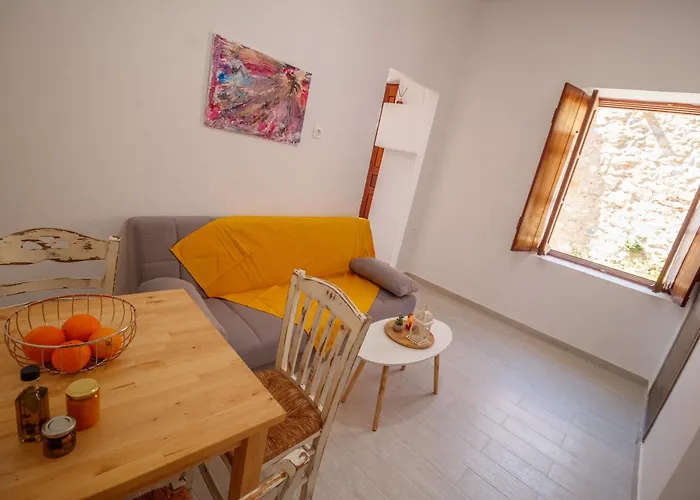 Ritsos Family Монемвазия